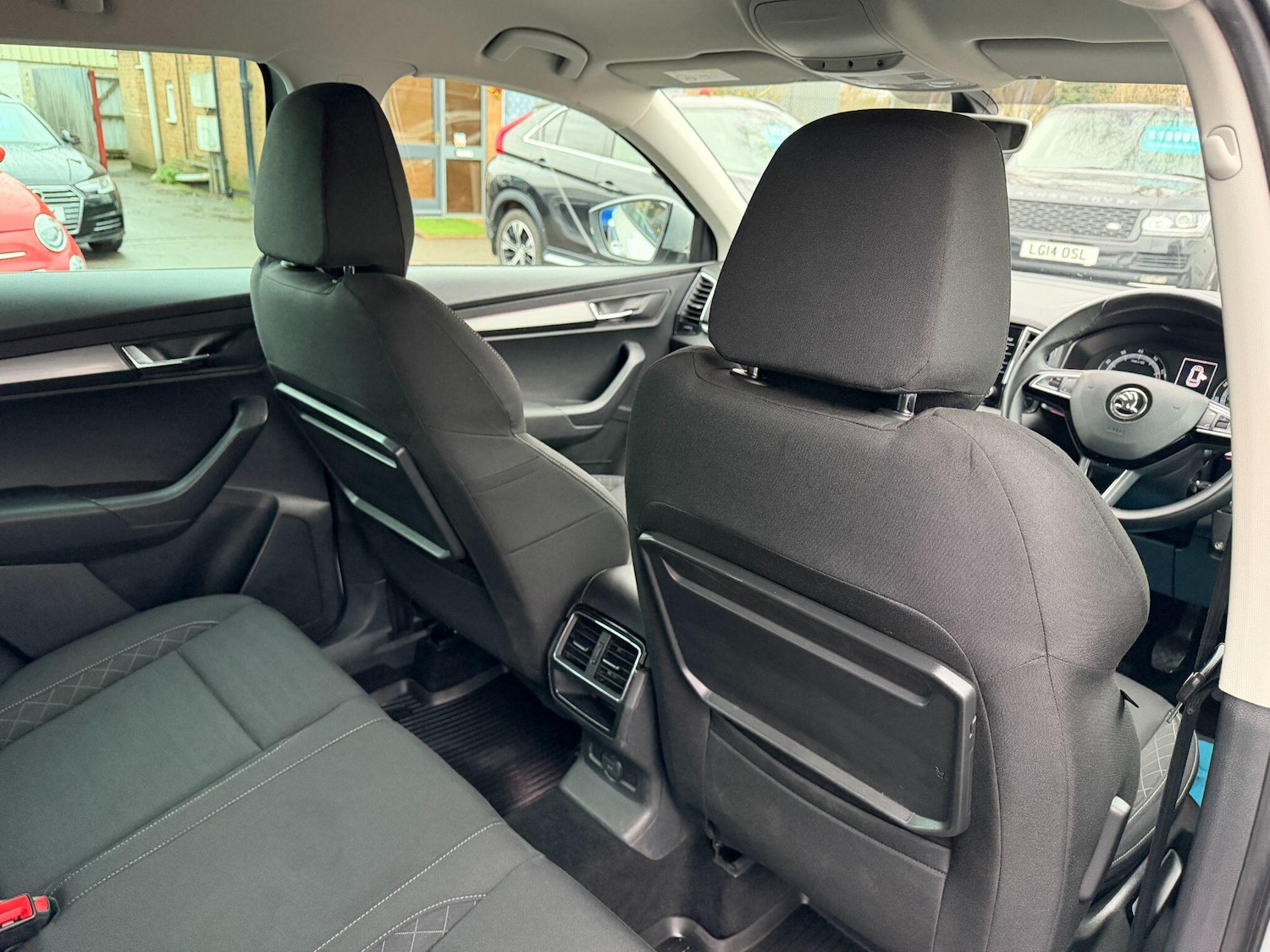 Used Skoda Karoq 2018 for sale - 76936076: Photo 12