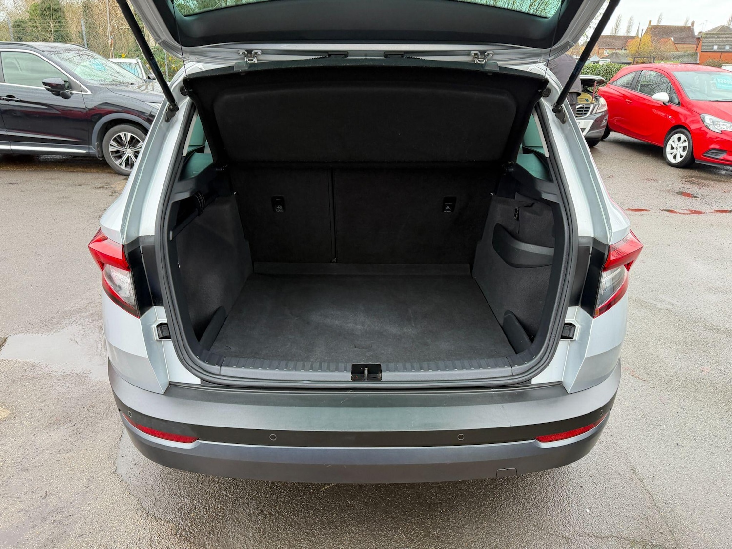 Used Skoda Karoq 2018 for sale - 76936076: Photo 14