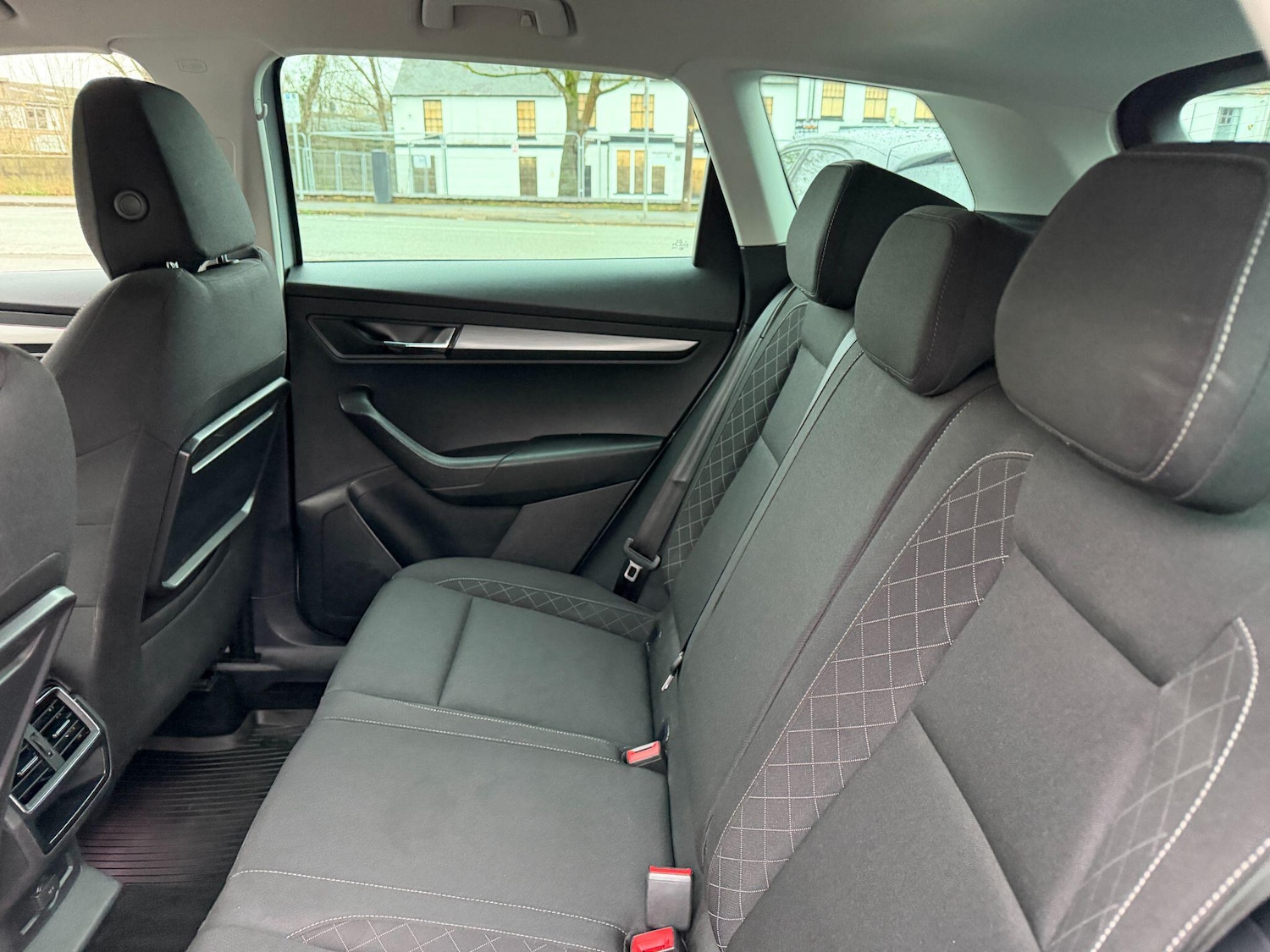 Used Skoda Karoq 2018 for sale - 76936076: Photo 17