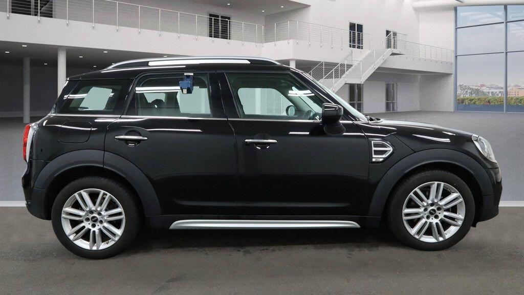 Used MINI Countryman 2019 for sale - 77939293: Photo 2