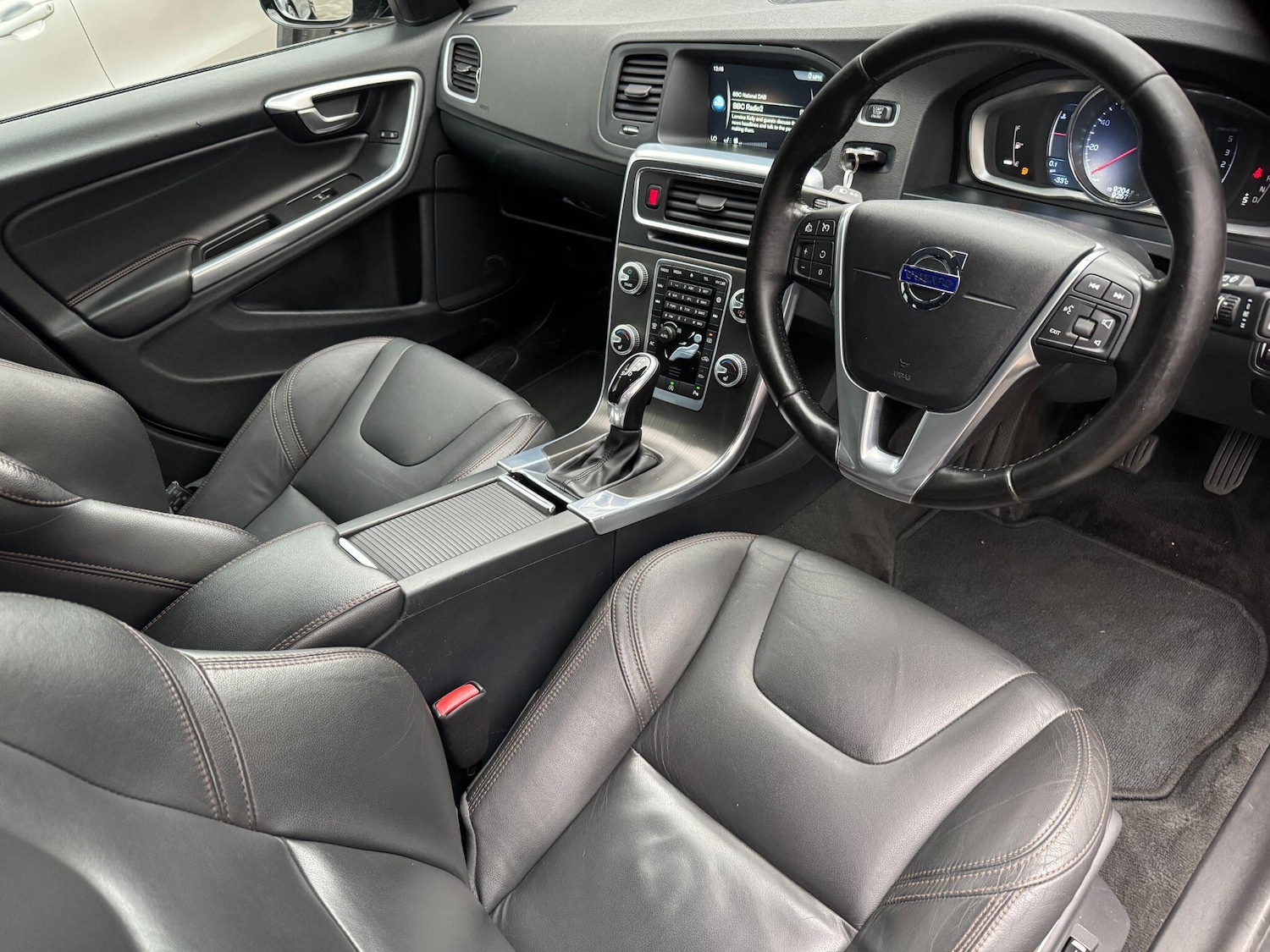 Used Volvo V60 Cross Country for sale - 77040843: Photo 10