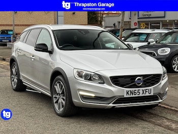 Used Volvo V60 Cross Country 2015 for sale - 77040843: Photo
