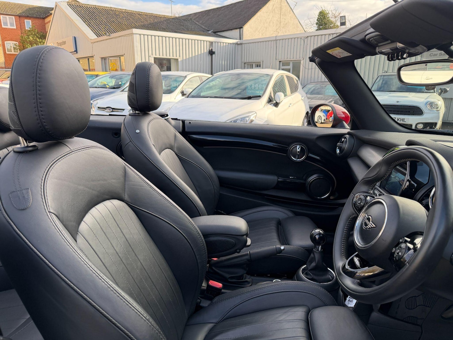 Used MINI Convertible 2019 for sale - 76936234: Photo 16