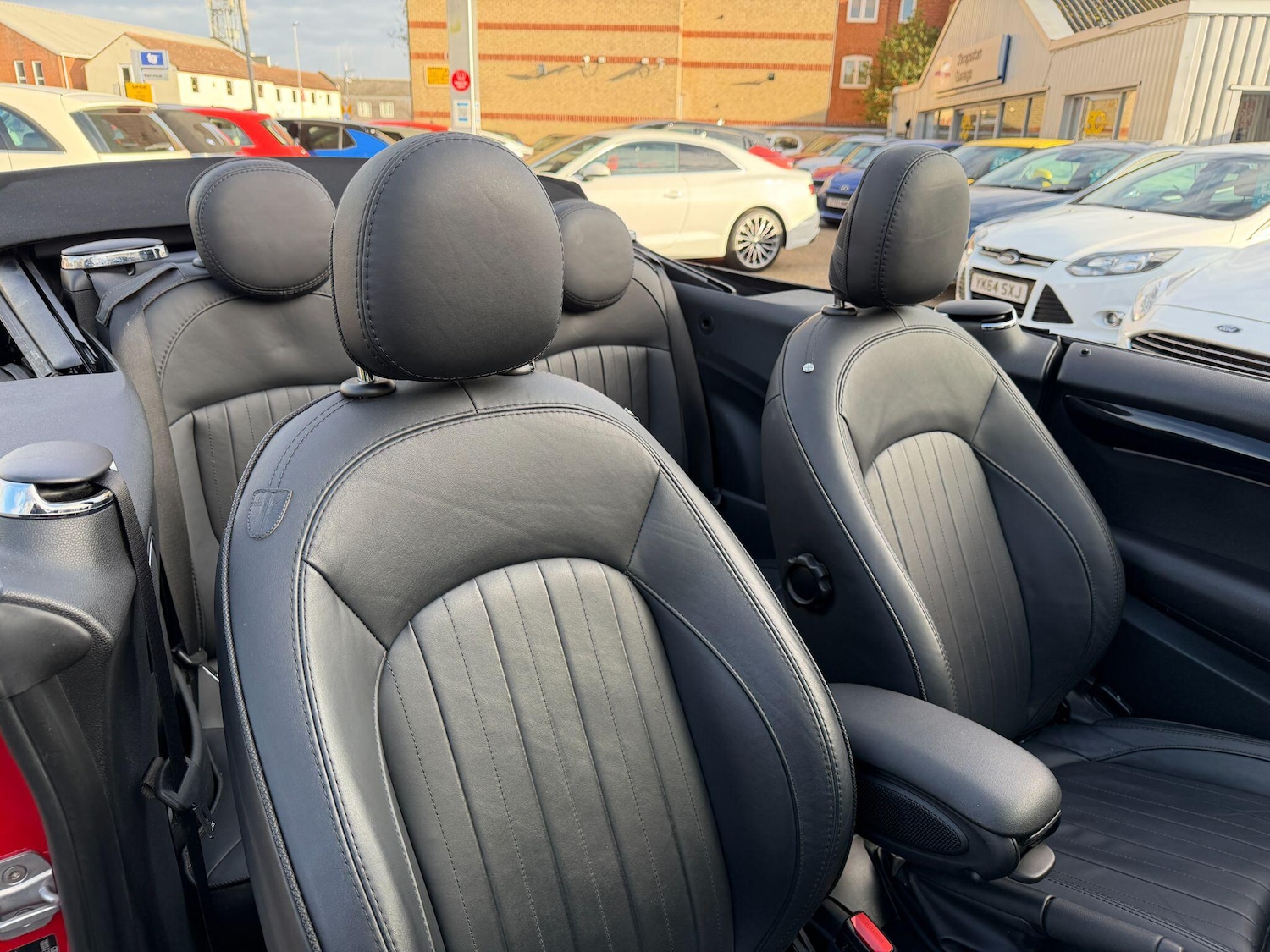 Used MINI Convertible 2019 for sale - 76936234: Photo 17