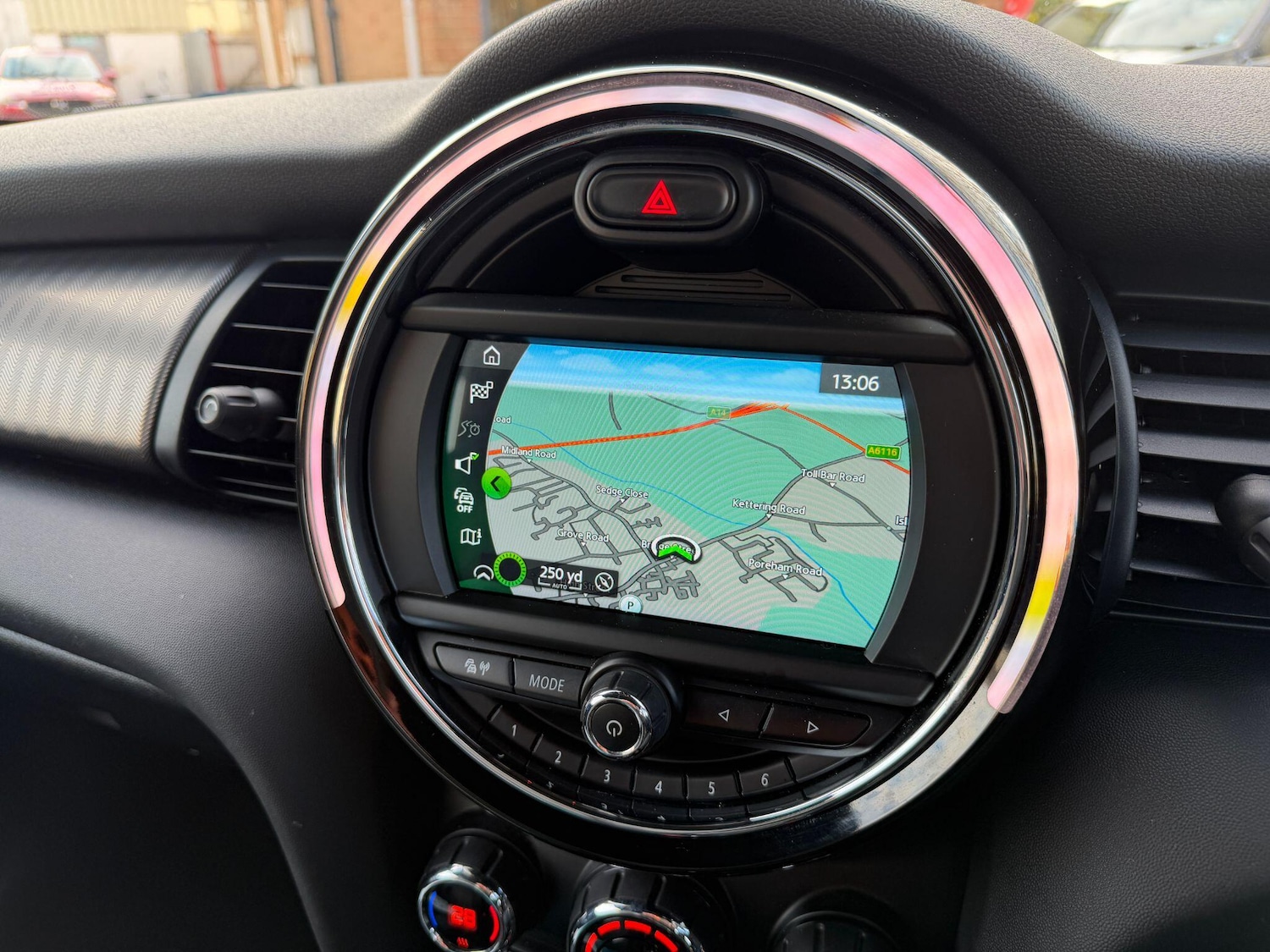 Used MINI Convertible 2019 for sale - 76936234: Photo 32