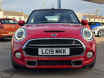 Used MINI Convertible 2019 for sale - 76936234: Photo