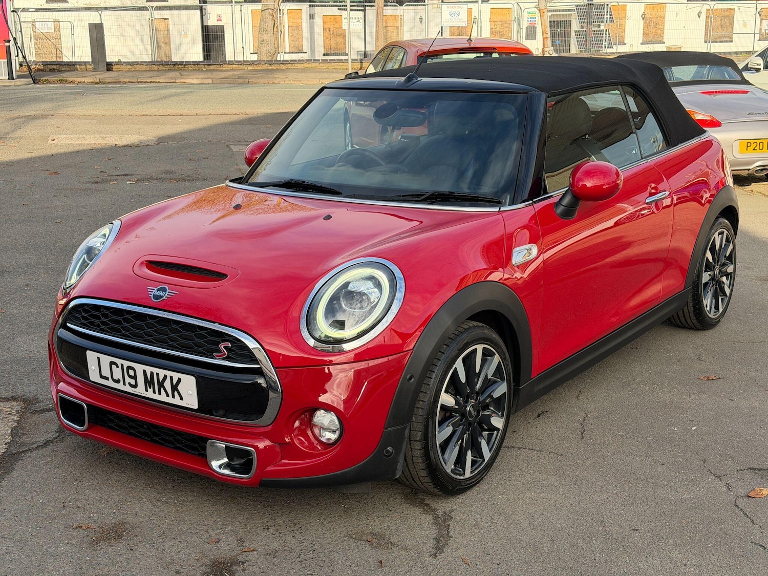 Used MINI Convertible 2019 for sale - 76936234: Photo 4