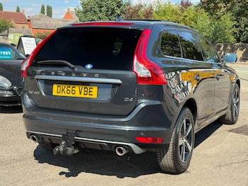 Used Volvo XC60 2016 for sale - 79464346: Photo
