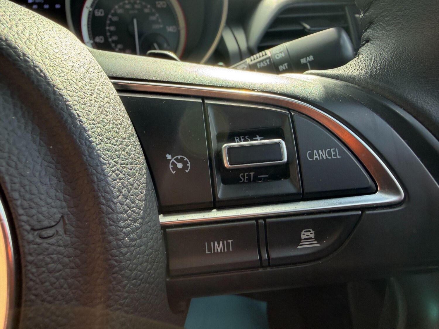 Used Suzuki Swift 2018 for sale - 78058548: Photo 25