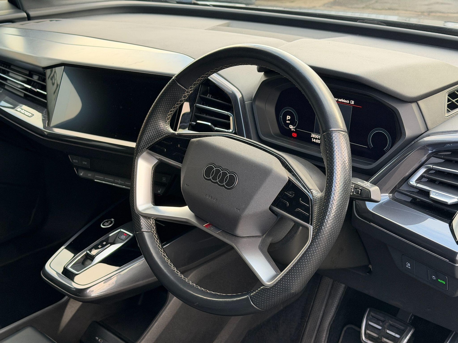 Used Audi Q4 e-tron 2021 for sale - 77143329: Photo 9