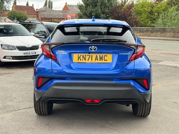 Used Toyota C-HR 2021 for sale - 79677097: Photo