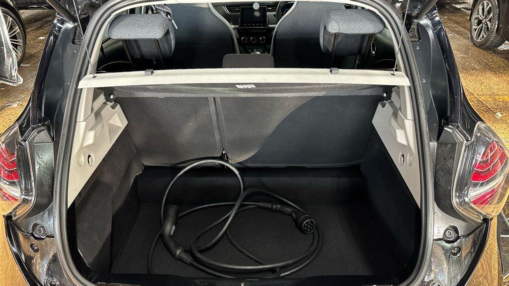 Used Renault Zoe 2021 for sale - 77266802: Photo 7