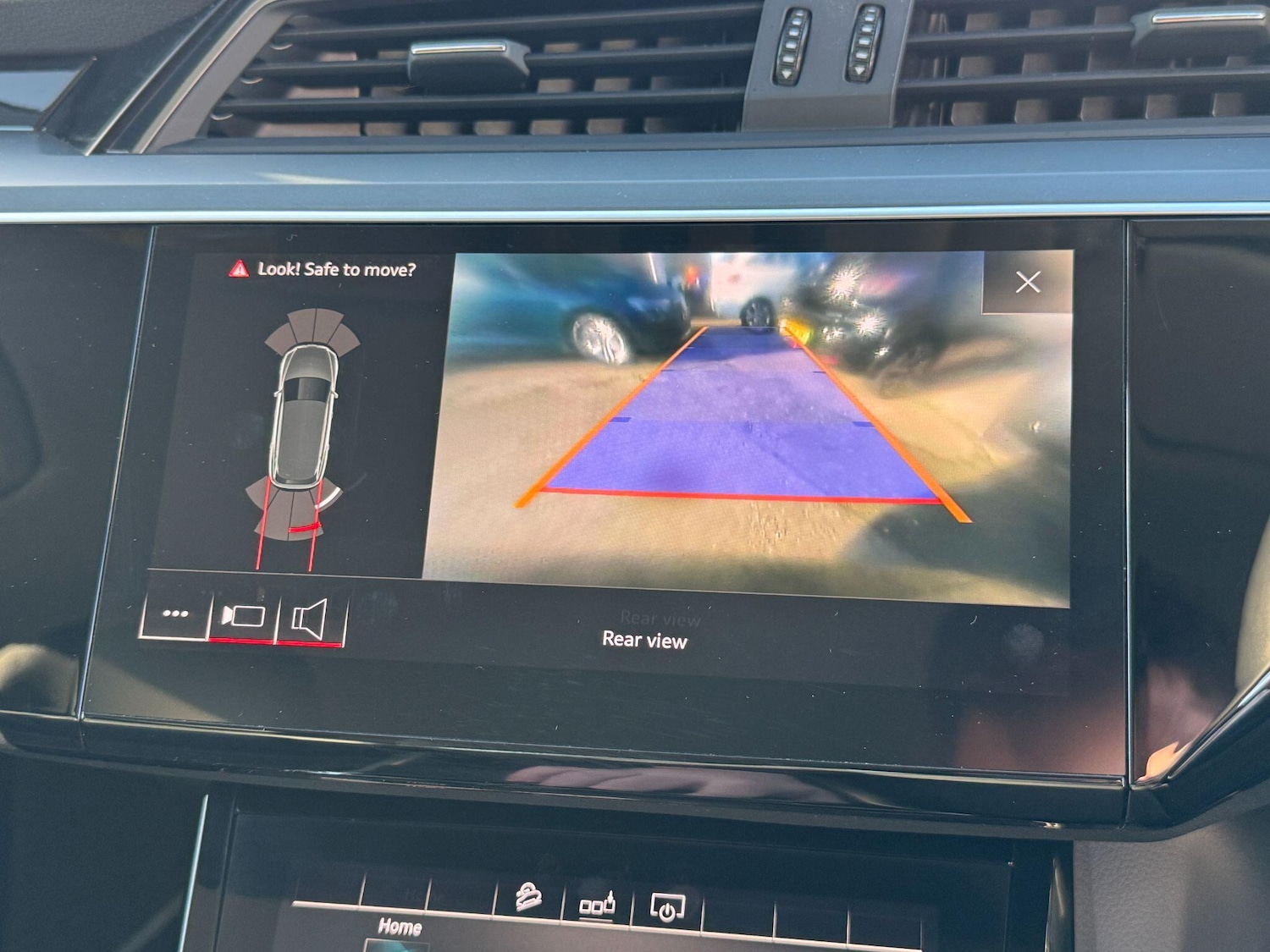 Used Audi e-tron 2020 for sale - 76936189: Photo 12