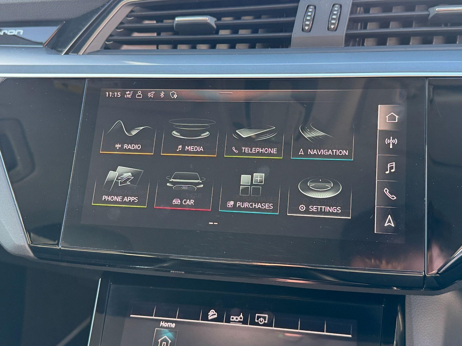 Used Audi e-tron 2020 for sale - 76936189: Photo 13