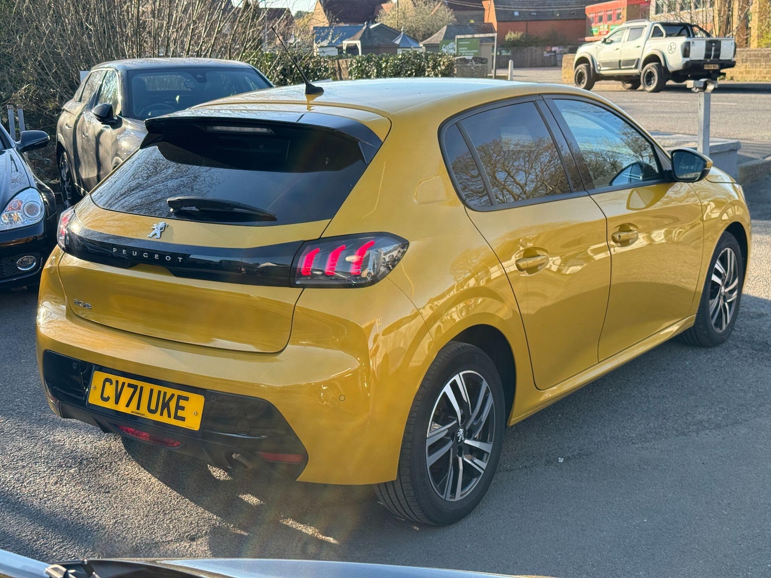 Used Peugeot 208 2021 for sale - 77993464: Photo 2