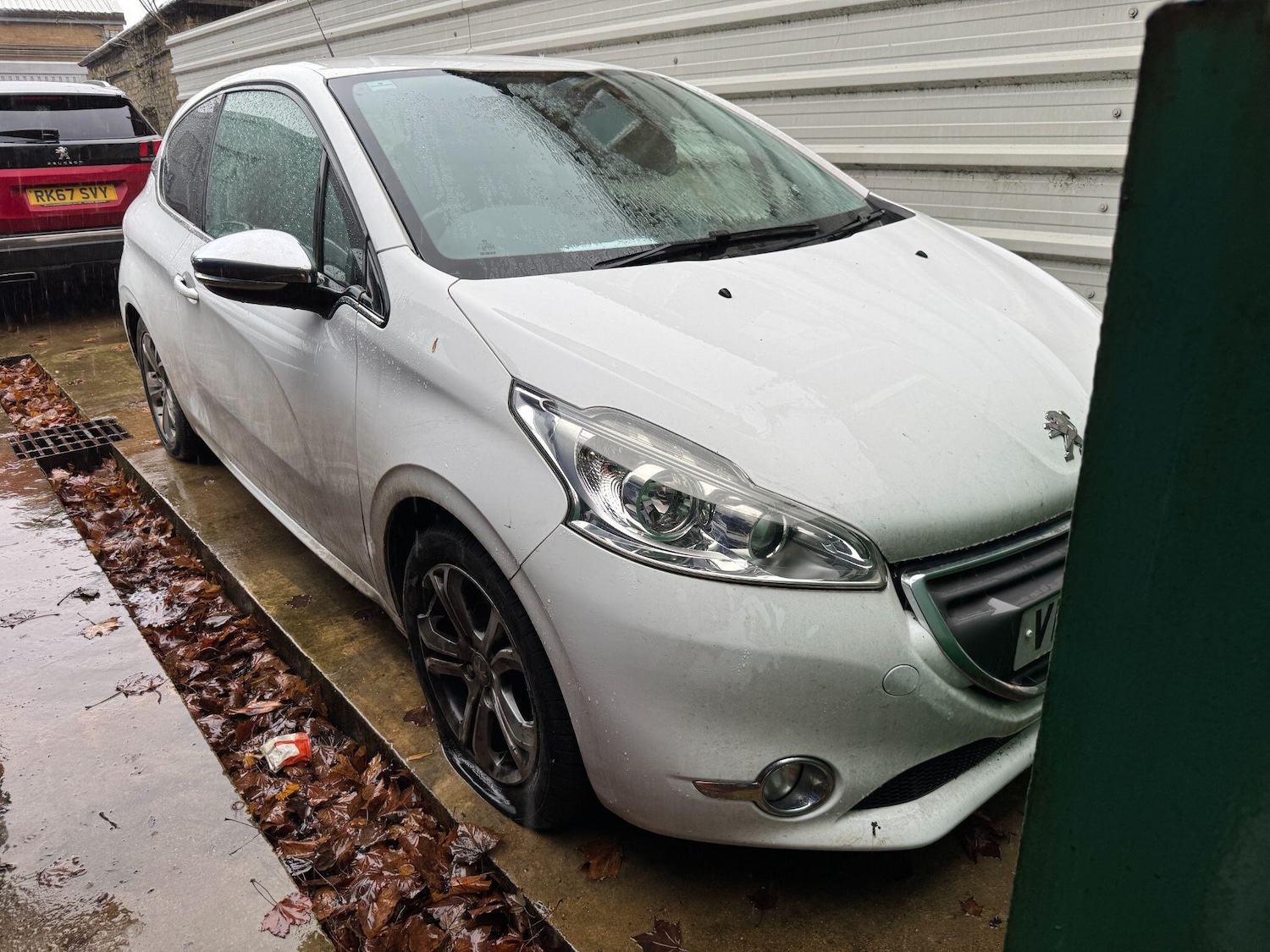 Used Peugeot 208 2013 for sale - 76952336: Photo 5