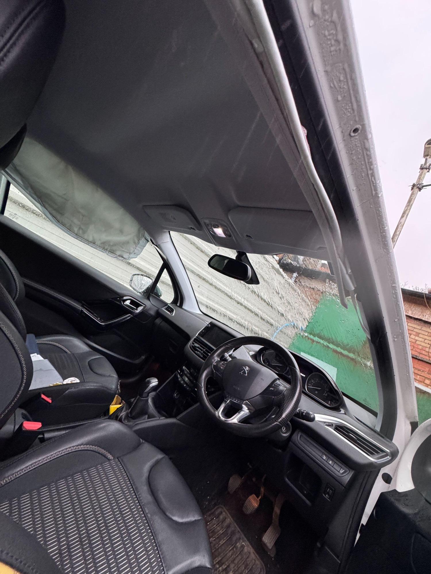 Used Peugeot 208 2013 for sale - 76952336: Photo 7