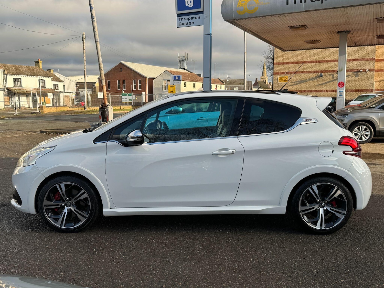 Used Peugeot 208 2016 for sale - 77162725: Photo 6