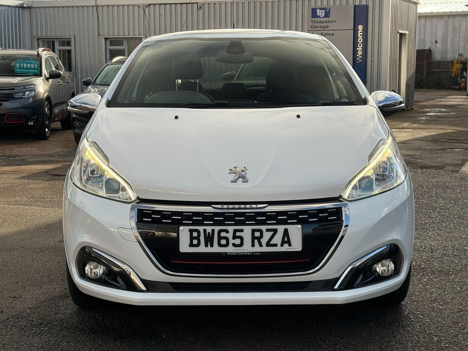 Used Peugeot 208 2016 for sale - 77162725: Photo 8