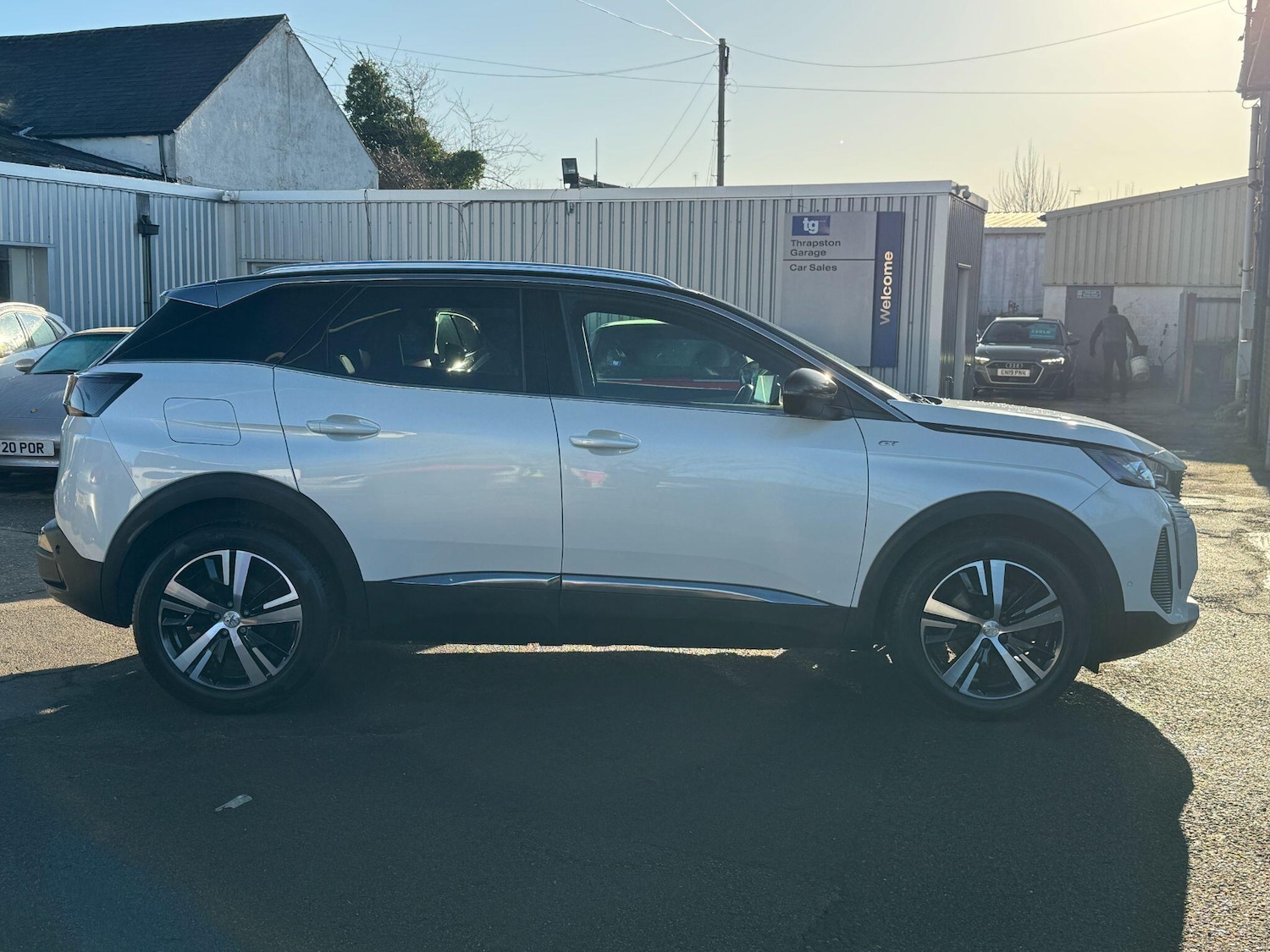 Used Peugeot 3008 2022 for sale - 76936273: Photo 2