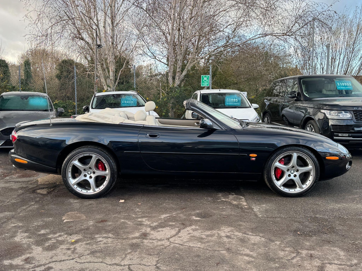 Used Jaguar XKR 2008 for sale - 76936061: Photo 2