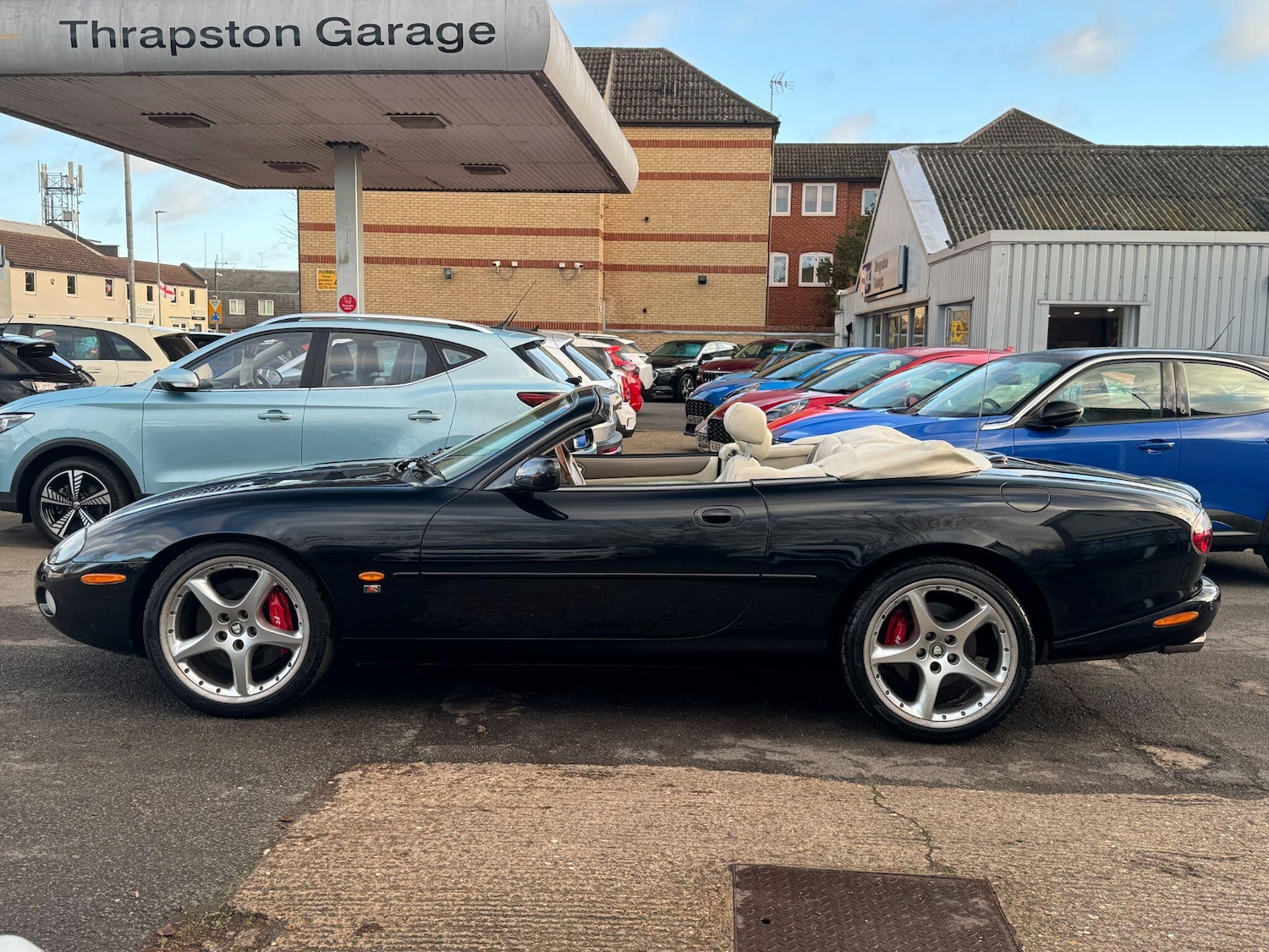 Used Jaguar XKR 2008 for sale - 76936061: Photo 6