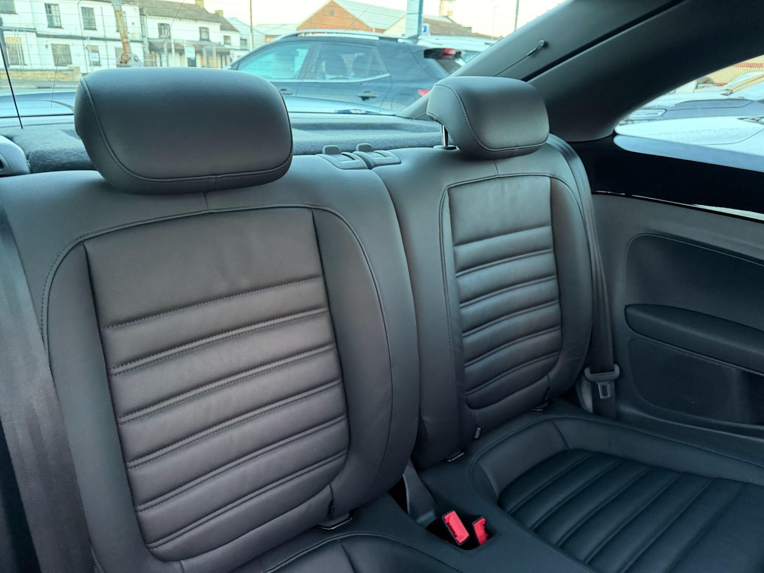 Used Volkswagen Beetle 2015 for sale - 77109022: Photo 12