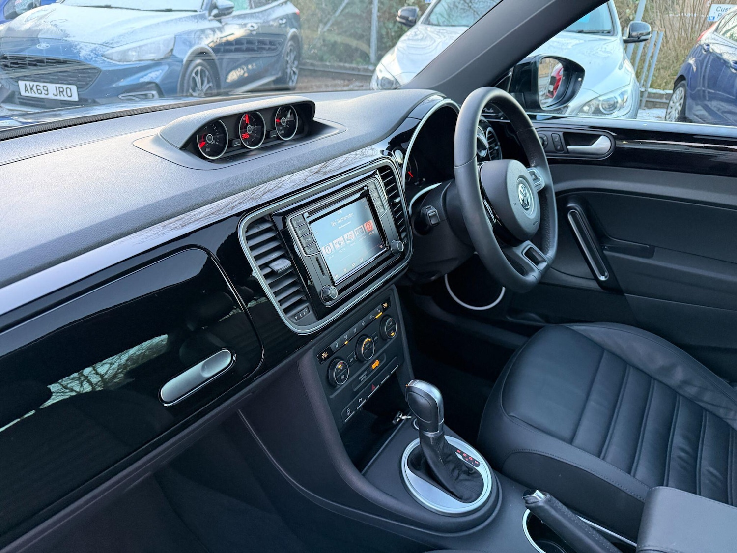 Used Volkswagen Beetle 2015 for sale - 77109022: Photo 15