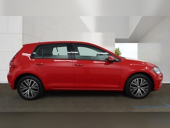 Used Volkswagen Golf 2017 for sale - 79452429: Photo