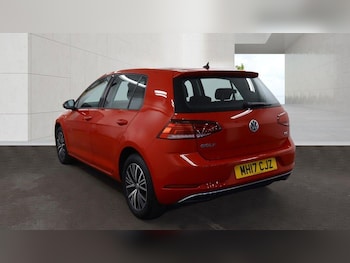 Used Volkswagen Golf 2017 for sale - 79452429: Photo