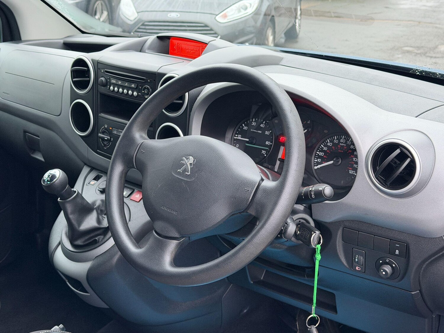 Used Peugeot Partner Tepee 2016 for sale - 77454870: Photo 7