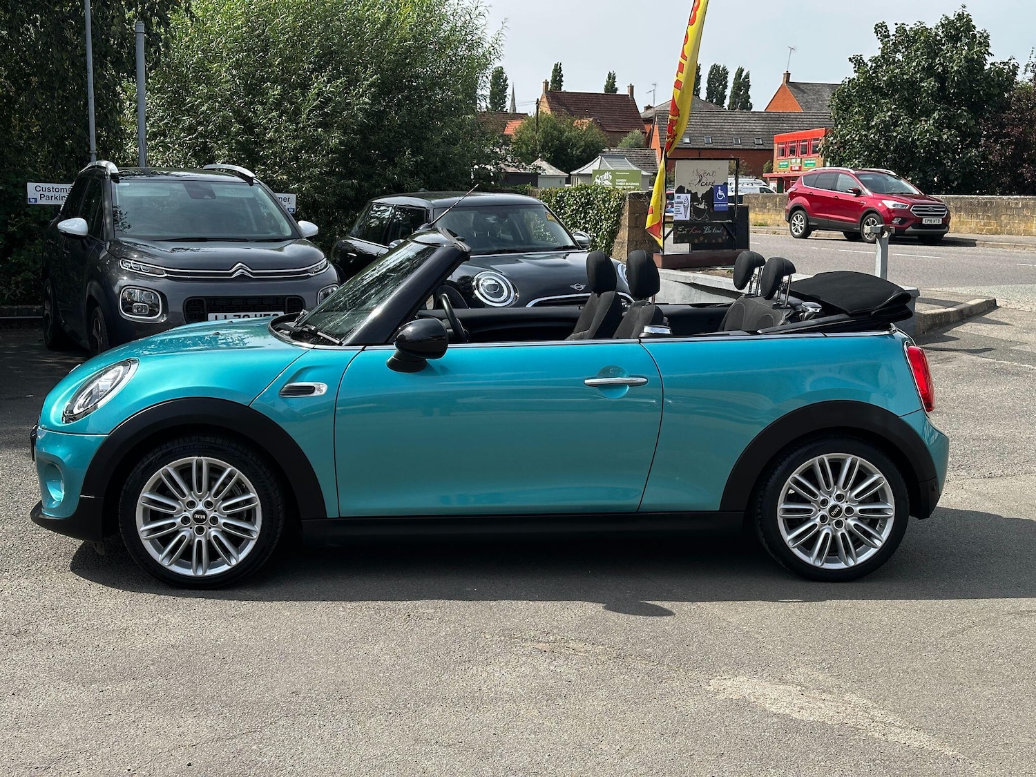 Used MINI Convertible 2018 for sale - 76936550: Photo 12