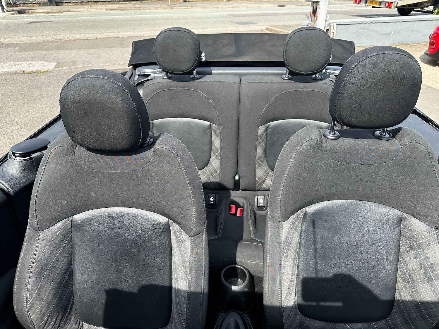 Used MINI Convertible 2018 for sale - 76936550: Photo 17