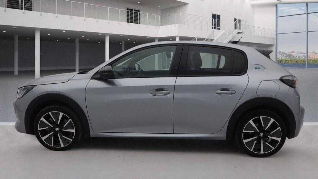Used Peugeot 208 2022 for sale - 76935848: Photo 5
