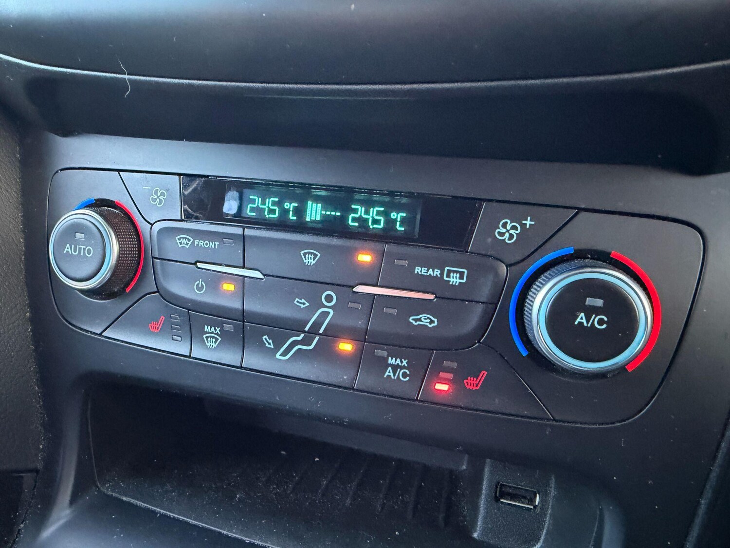 Used Ford Focus 2016 for sale - 77624981: Photo 14