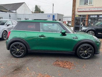 Used MINI Hatch 2021 for sale - 76936604: Photo