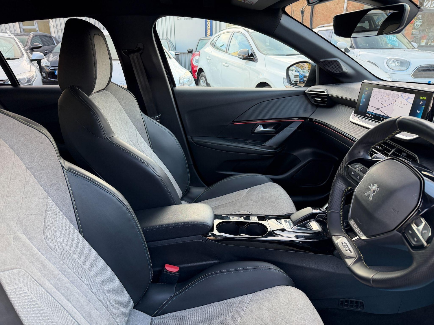 Used Peugeot 208 2020 for sale - 76936738: Photo 12