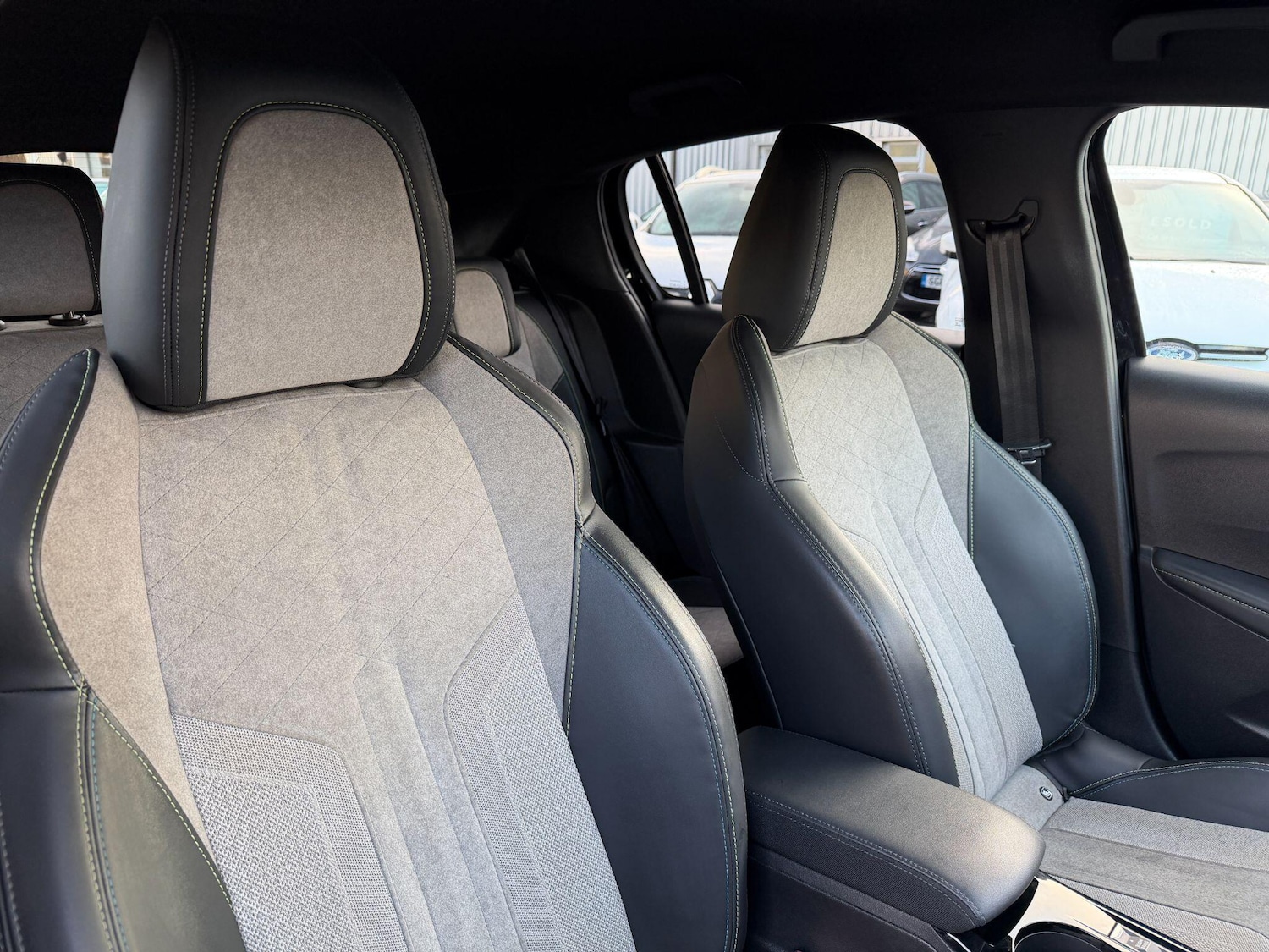 Used Peugeot 208 2020 for sale - 76936738: Photo 13