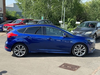 Used Ford Focus 2017 for sale - 78535455: Photo