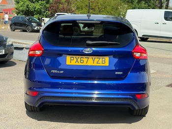 Used Ford Focus 2017 for sale - 78535455: Photo