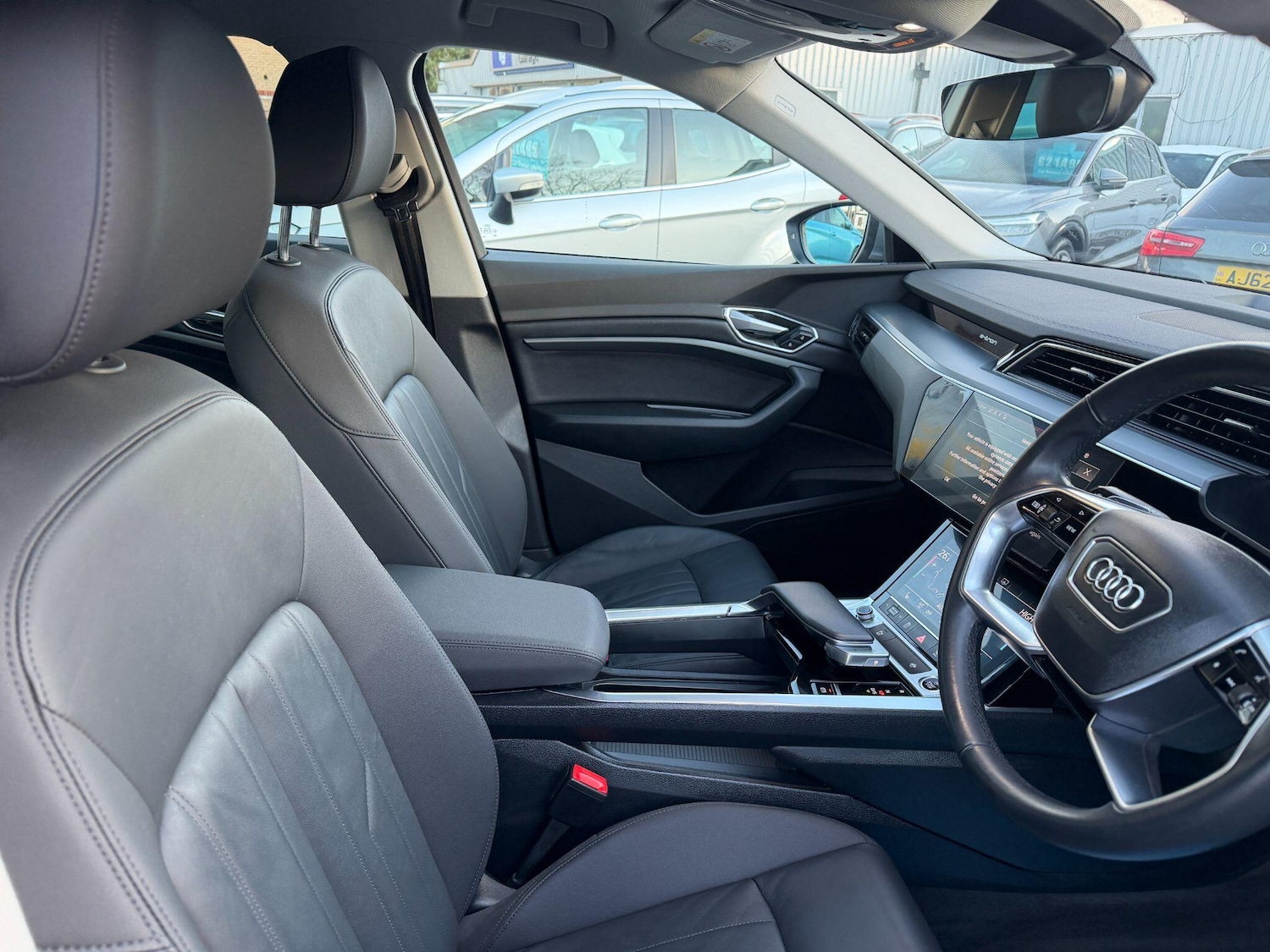 Used Audi e-tron 2020 for sale - 77425537: Photo 10