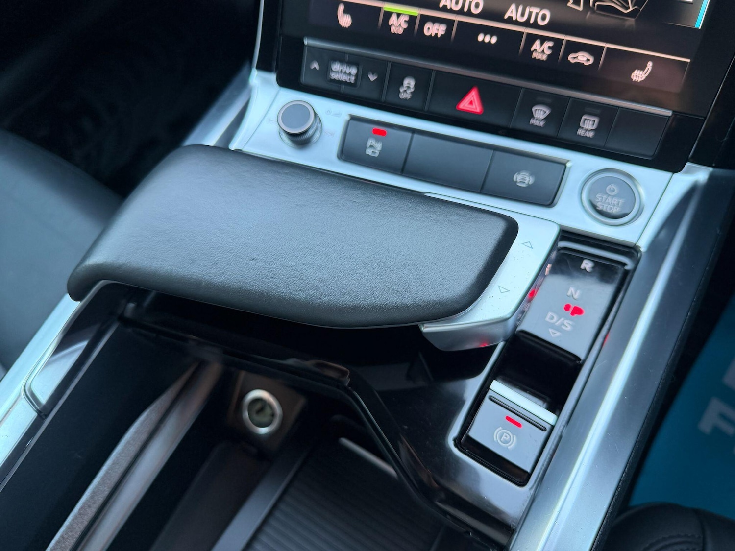 Used Audi e-tron 2020 for sale - 77425537: Photo 22