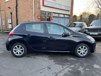 Used Peugeot 208 2016 for sale - 76994831: Photo