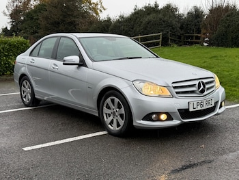 Used Mercedes-Benz C Class 2012 for sale - 76780565: Photo
