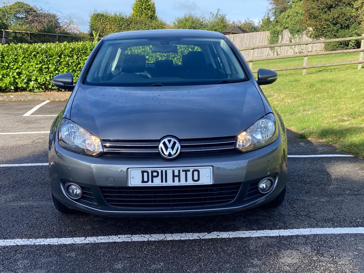 Used Volkswagen Golf 2011 for sale - 76753008: Photo 2