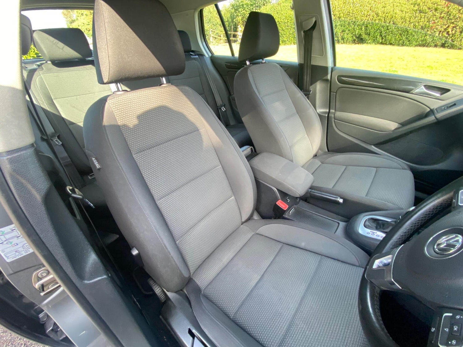 Used Volkswagen Golf 2011 for sale - 76753008: Photo 23