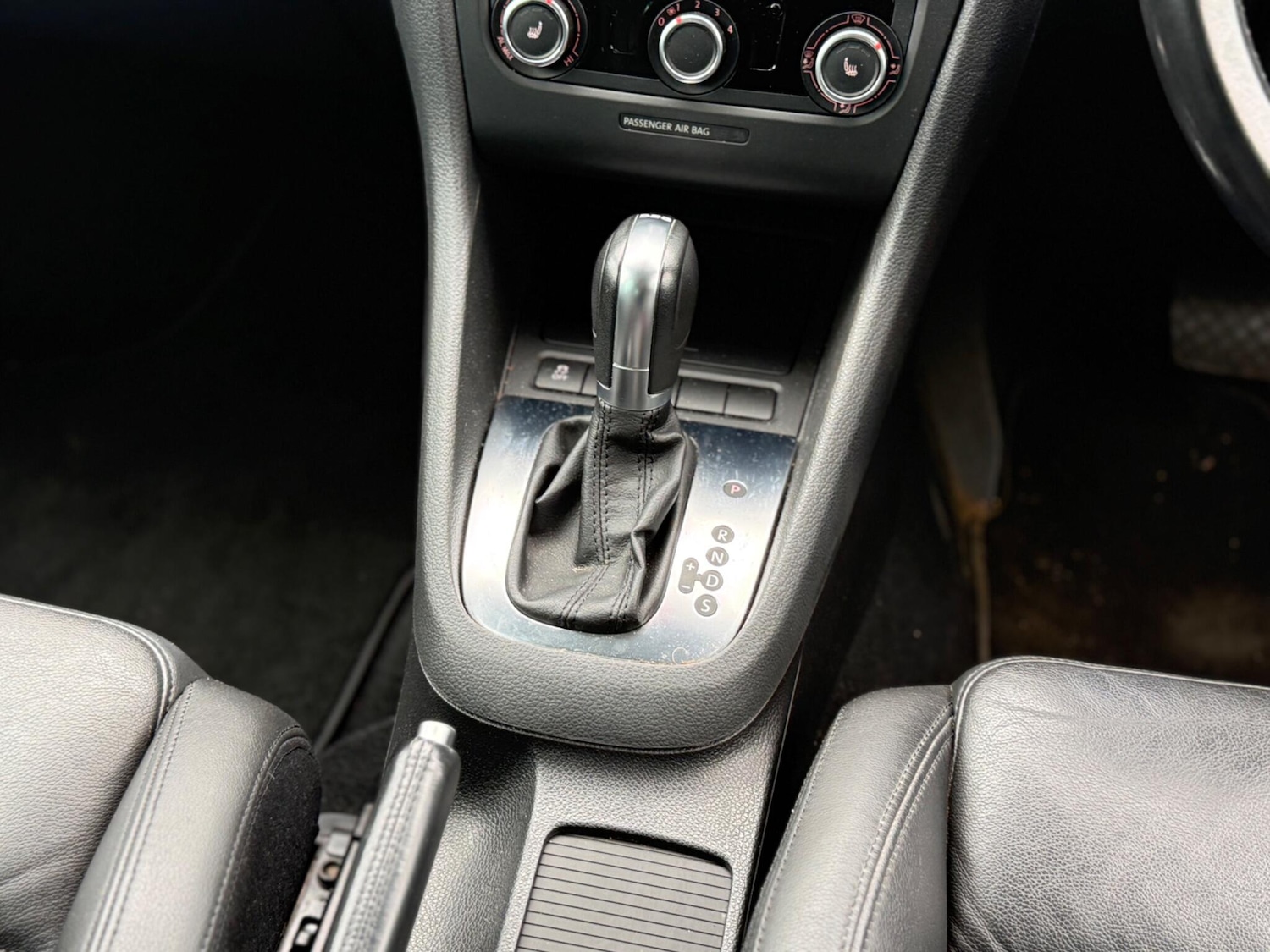 Used Volkswagen Golf 2011 for sale - 77970073: Photo 16