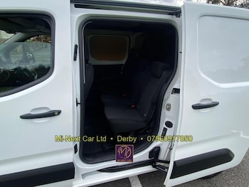 Used Peugeot Partner 2021 for sale - 76539599: Photo