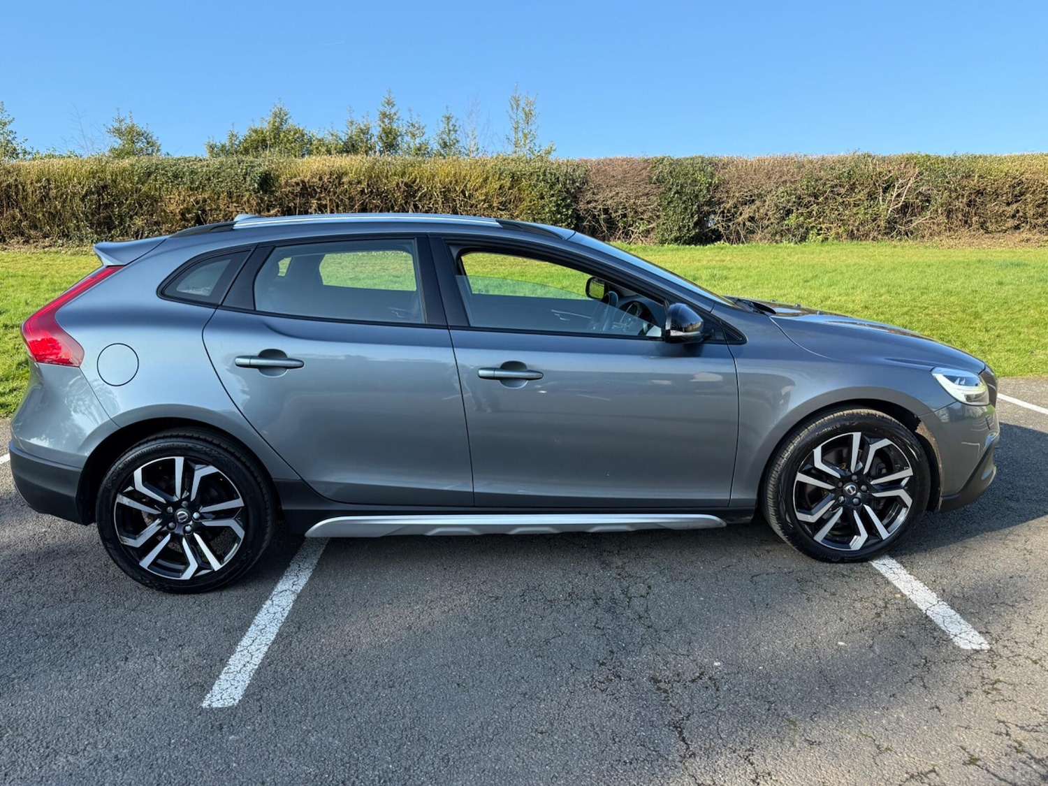 Used Volvo V40 Cross Country for sale - 77753716: Photo 15