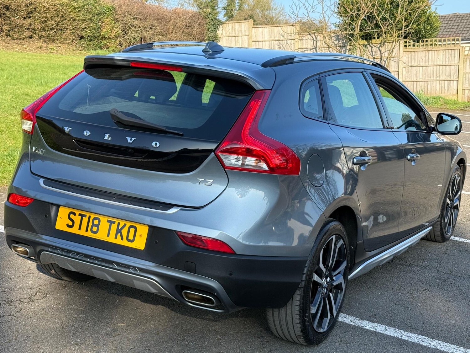 Used Volvo V40 Cross Country for sale - 77753716: Photo 16